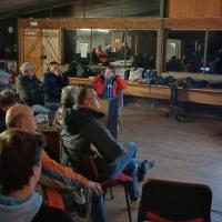 On se gèle , mais on apprend